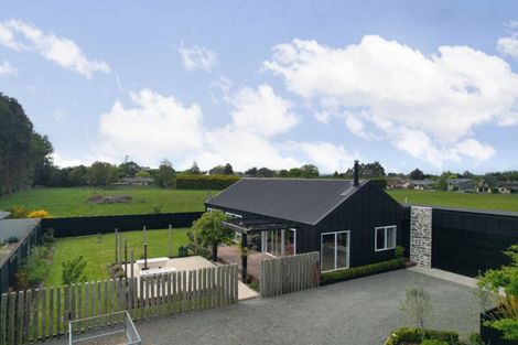 Photo of property in 9e Union Street, Winton, 9720