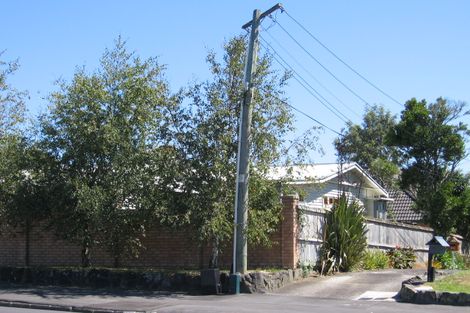 Photo of property in 3/53 Onewa Road, Northcote, Auckland, 0627