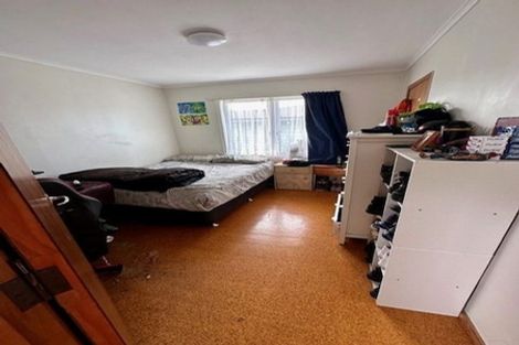 Photo of property in 10 Dundee Place, Blockhouse Bay, Auckland, 0600