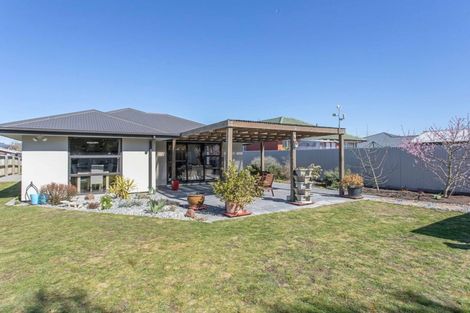 Photo of property in 93 Bickerton Street, Wainoni, Christchurch, 8061