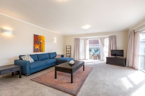 Photo of property in 2/38 East Coast Road, Milford, Auckland, 0620