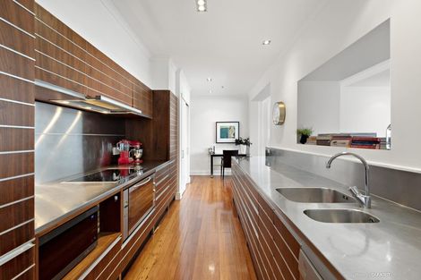 Photo of property in Augusta Apartments, 26/254 Willis Street, Te Aro, Wellington, 6011