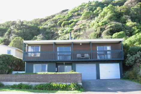 Photo of property in 81 Moana Road, Plimmerton, Porirua, 5026