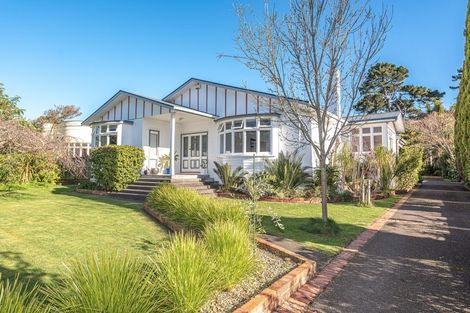 Photo of property in 9 Tregarth Street, Saint Johns Hill, Whanganui, 4501
