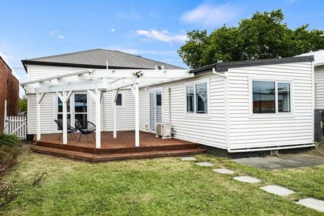 Photo of property in 272 Oxford Street, South Dunedin, Dunedin, 9012