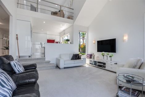 Photo of property in 7 Gigi Place, Conifer Grove, Takanini, 2112