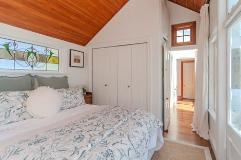 Photo of property in 1 Totara St Rona Bay, Eastbourne, Lower Hutt, 5013