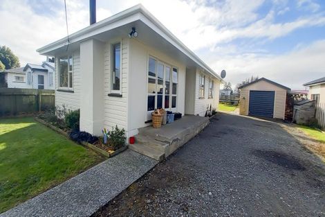 Photo of property in 4 Carlyle Street, Tuatapere, 9620