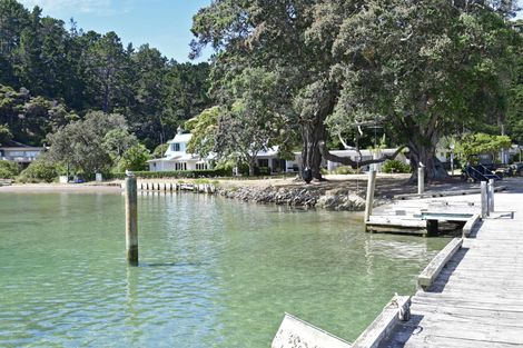Photo of property in 8 Lavinia Place, Kawau Island, 0920