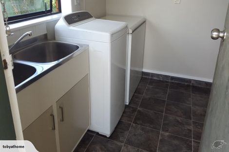 Photo of property in 1 Kotuku Place, Taradale, Napier, 4112