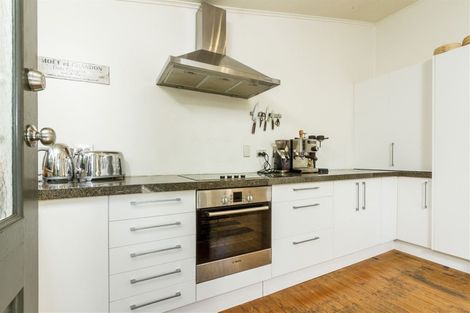 Photo of property in 1/16a Bardia Street, Belmont, Auckland, 0622