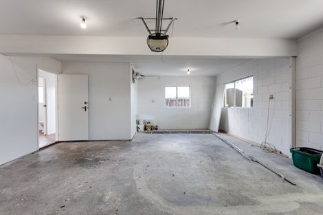 Photo of property in 358 Yaldhurst Road, Russley, Christchurch, 8042