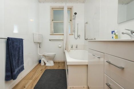 Photo of property in 5038 Pahiatua Pongaroa Road, Pongaroa, 4991