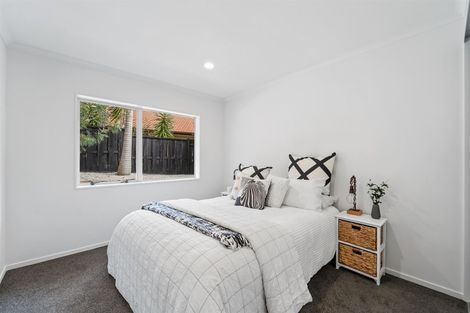 Photo of property in 1 Phoebe Meikle Place, Torbay, Auckland, 0630