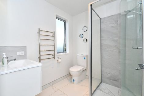 Photo of property in 16 Fort Lincoln Loop, Karaka, Papakura, 2113