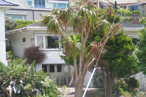 Photo of property in 6 Alfred Street, Northcote Point, Auckland, 0627