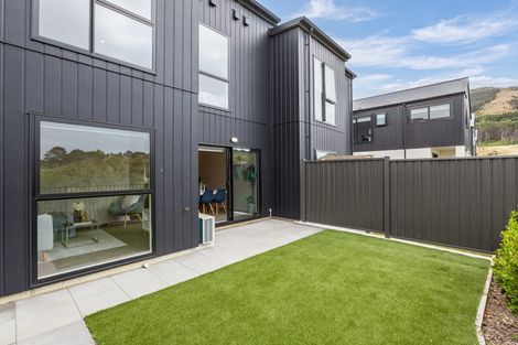 Photo of property in 40 Koreke Close, Kenepuru, Porirua, 5022