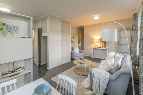 Photo of property in 6 Te Rauparaha Street, Otaki, 5512