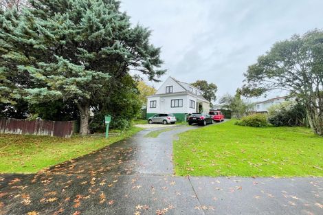 Photo of property in 37 Borich Road, Sunnyvale, Auckland, 0612
