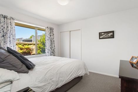 Photo of property in 53 Grimseys Road, Redwood, Christchurch, 8051