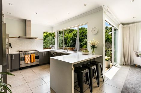 Photo of property in 17 Kunzea Place, Greenhithe, Auckland, 0632
