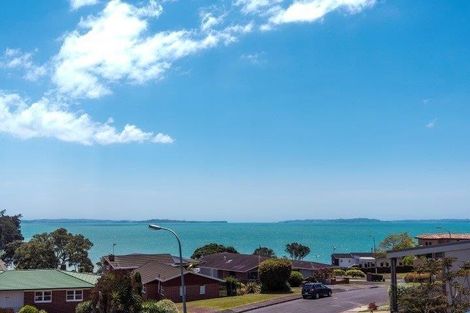 Photo of property in 4a Cleary Terrace, Cockle Bay, Auckland, 2014
