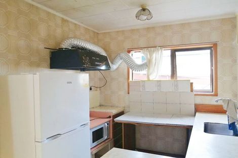 Photo of property in 69 Casuarina Road, Half Moon Bay, Auckland, 2012