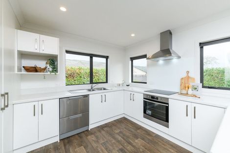 Photo of property in 702 Pioneer Highway, Takaro, Palmerston North, 4412