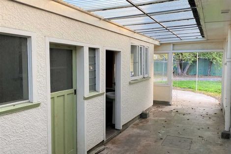 Photo of property in 59 Main North Road, Woodend, 7610