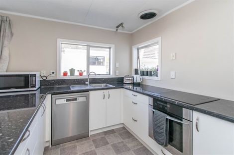 Photo of property in 10 Mahoe Street, Inglewood, 4330