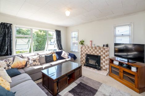 Photo of property in 383 High Street South, Carterton, 5713