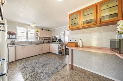 Photo of property in 18 Akron Grove, Totara Park, Upper Hutt, 5018