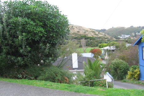 Photo of property in 8 Coates Street, Tawa, Wellington, 5028