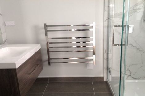 Photo of property in 60 Karepiro Drive, Stanmore Bay, Whangaparaoa, 0932