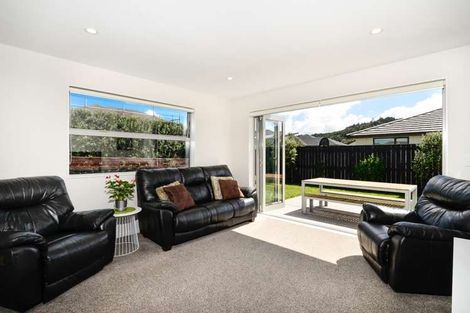 Photo of property in 12 Bellamont Street, Kumeu, 0810
