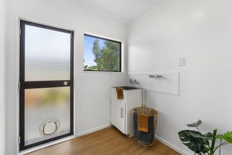 Photo of property in 175 Te Moana Road, Waikanae, 5036