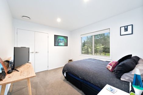 Photo of property in 17 Rauta Way, Helensville, 0800