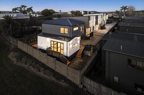 Photo of property in 125 Ridge Road, Howick, Auckland, 2014