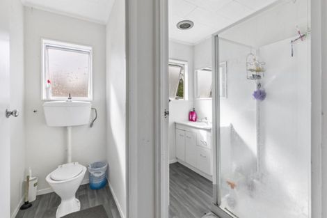 Photo of property in 4 Chantal Place, Red Hill, Papakura, 2110