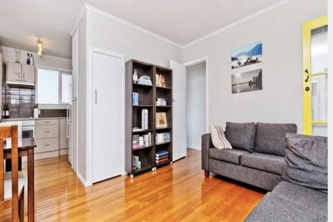 Photo of property in 1/37 Esmonde Road, Takapuna, Auckland, 0622