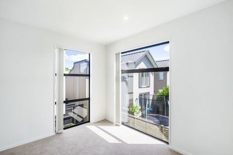 Photo of property in 14 Whai Hua Lane, Mangere Bridge, Auckland, 2022