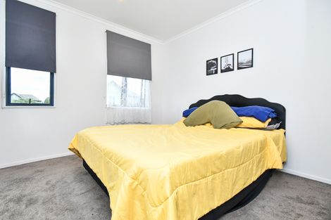 Photo of property in 11 Saddleback Crescent, Papakura, 2110