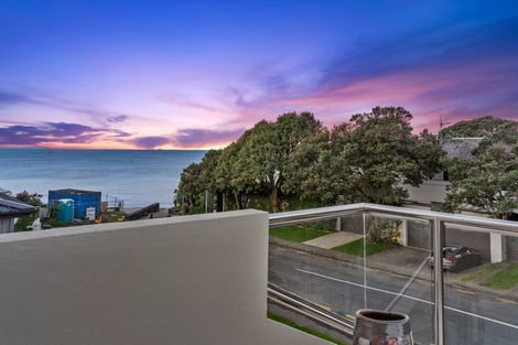 Photo of property in 1/22 Tiri Road, Milford, Auckland, 0620