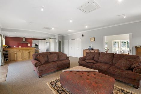 Photo of property in 450 Waitarere Beach Road, Waitarere, Levin, 5574