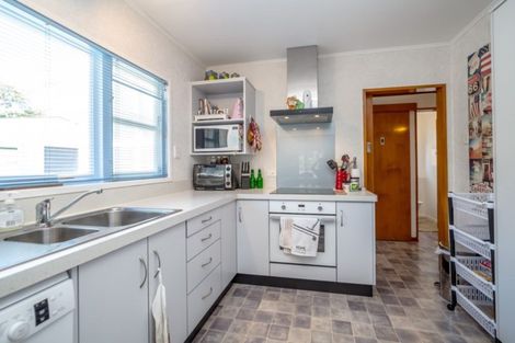 Photo of property in 4 Rexwood Street, Carterton, 5713