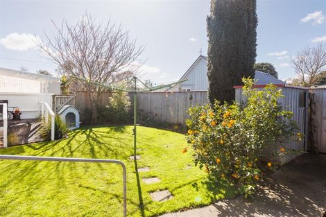 Photo of property in 36 Criterion Street, Bulls, 4818