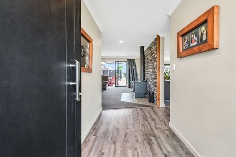 Photo of property in 13 Cressy Place, Darfield, 7510