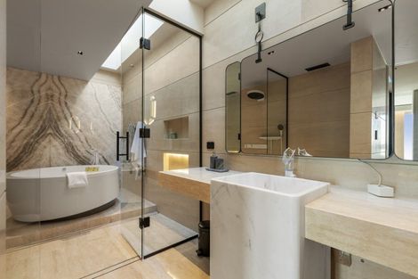 Photo of property in 92 Paritai Drive, Orakei, Auckland, 1071