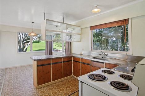 Photo of property in 12 The Boulevard, Sunnyhills, Auckland, 2010