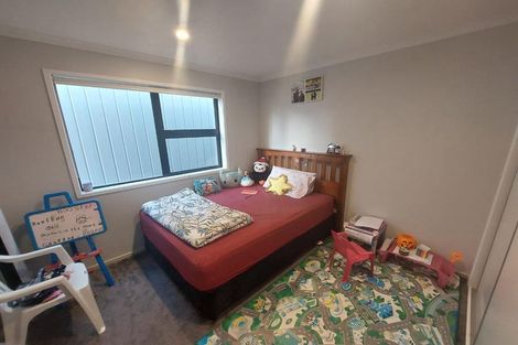 Photo of property in 22 Kauri Amber Road, Westgate, Auckland, 0614